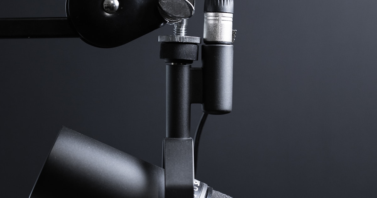 تجهيز حلقة بودكاست: 8 خطوات من الفكرة إلى النشر لصناع المحتوى